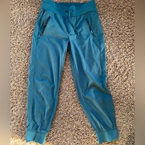 Athleta Trekkie North Jogger